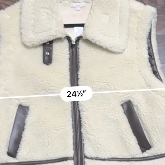 LOFT Cream Sherpa Vest with Dark Brown Trim - Picture 6 of 6